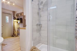 Annexe/Garage- click for photo gallery